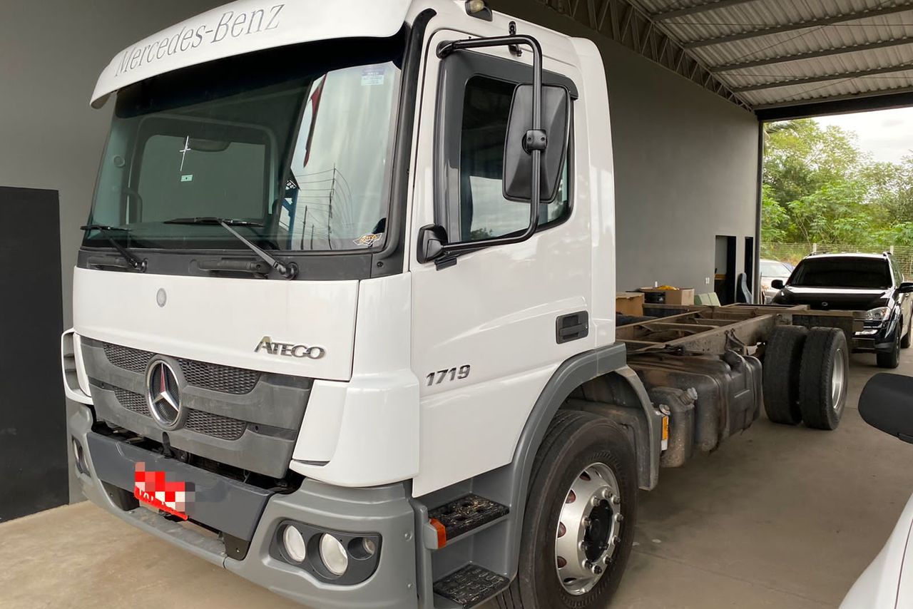 MB1719 Mercedes Benz - 16/16