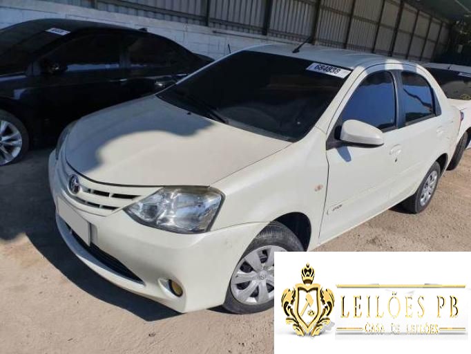 TOYOTA ETIOS SEDA 15/15