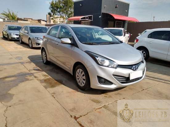 HYUNDAI HB20 1.0 COMFORT PLUS 12V FLEX 4P MANUAL