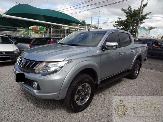 MITSUBISHI L200 TRITON 2.4 16V TURBO DIESEL SPORT HPE-S CD 4P 4X4 AUTOMÁTICO